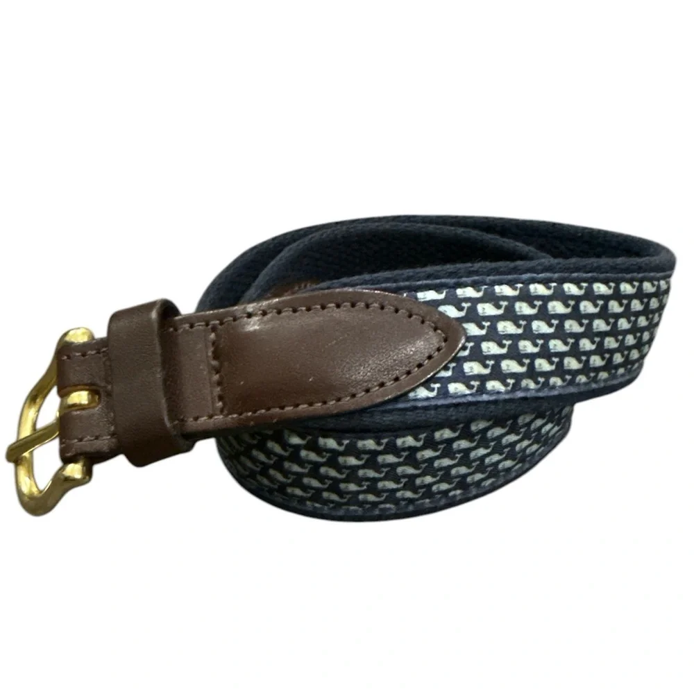 Vineyard Vines Boys' Classic Whale Blue Canvas Club Belt Size 26 Brown Leather